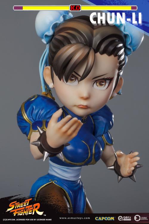 Street Fighter Qbitz XL Chun-Li Figure Gallery Image 6