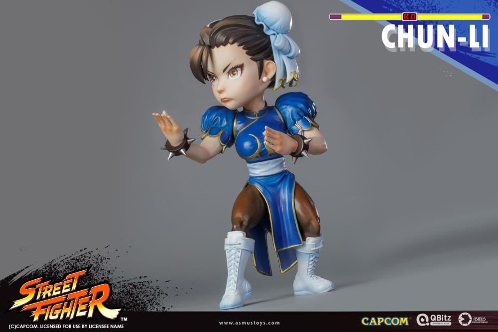 Street Fighter Qbitz XL Chun-Li Figure Gallery Image 5