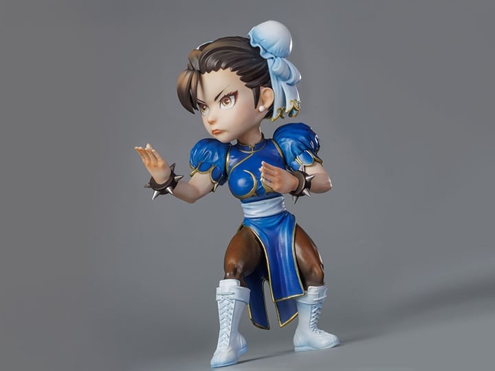 Street Fighter Qbitz XL Chun-Li Figure Gallery Image 1