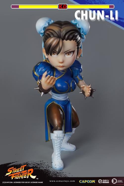 Street Fighter Qbitz XL Chun-Li Figure Gallery Image 3
