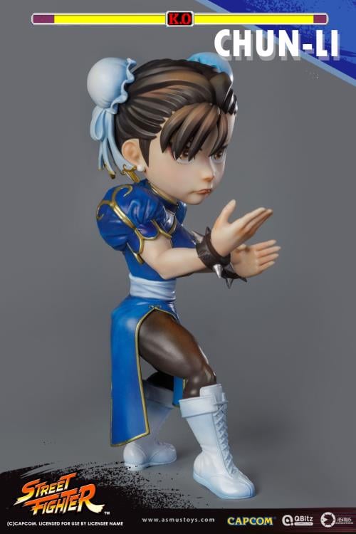 Street Fighter Qbitz XL Chun-Li Figure Gallery Image 4