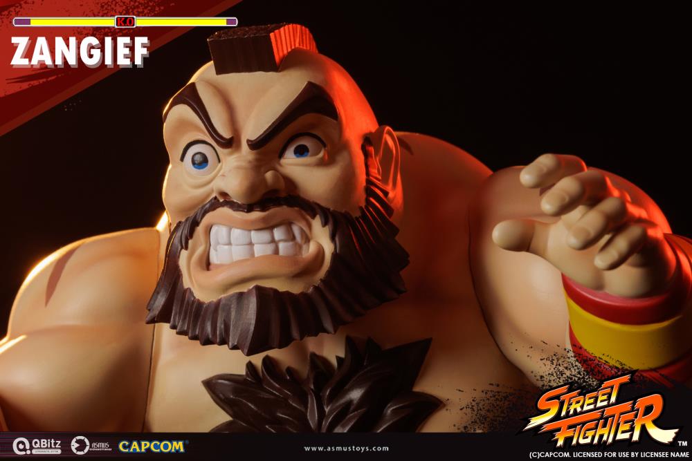 Street Fighter Qbitz XL Zangief Figure