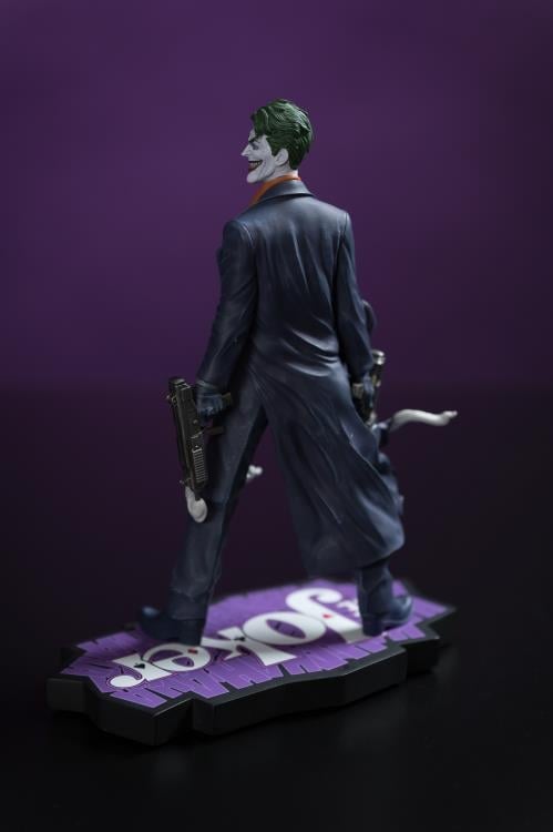 The Joker: Year of the Villain Purple Craze The Joker 1/10 Scale Limited Edition Statue (Gabriele Dell'Otto) Gallery Image 6