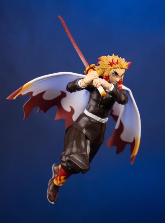 Demon Slayer: Kimetsu no Yaiba Kyojuro Rengoku (Ver.2) 7" Action Figure Gallery Image 6