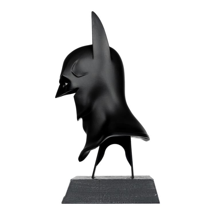 Batman: Arkham Asylum Batman Cowl 1/3 Scale Replica Gallery Image 8