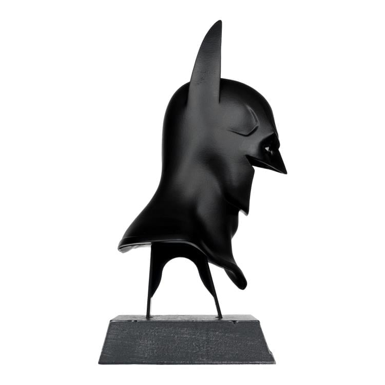 Batman: Arkham Asylum Batman Cowl 1/3 Scale Replica Gallery Image 10