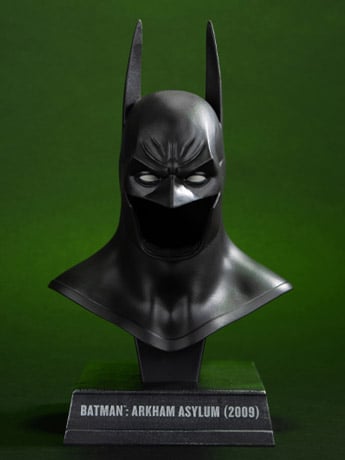 Batman: Arkham Asylum Batman Cowl 1/3 Scale Replica Gallery Image 2