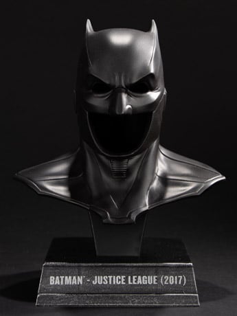 Justice League Batman Cowl 1/3 Scale Replica Gallery Image 2