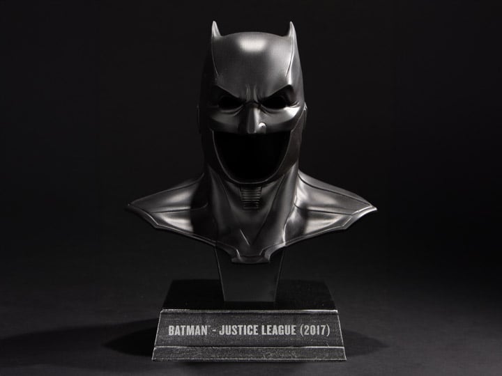 Justice League Batman Cowl 1/3 Scale Replica Gallery Image 1