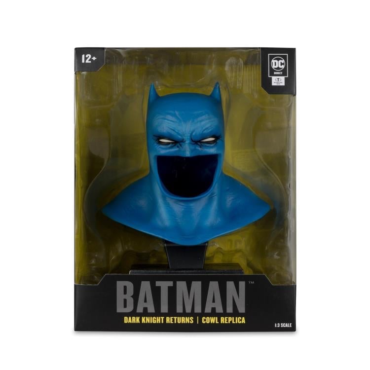 Batman: The Dark Knight Returns Batman Cowl 1/3 Scale Replica Gallery Image 13