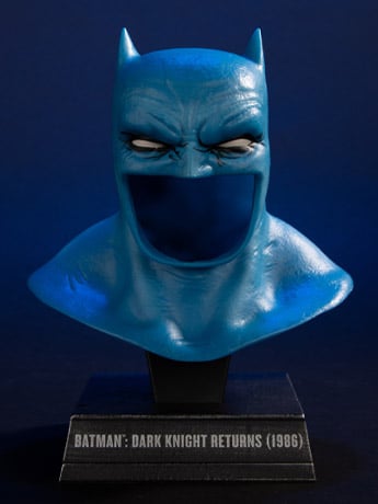 Batman: The Dark Knight Returns Batman Cowl 1/3 Scale Replica Gallery Image 2