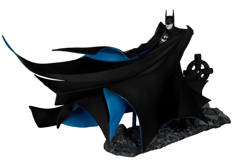 Batman: Year Two DC Multiverse Gold Label Batman BBTS Exclusive Limited Black & White Accent Edition Action Figure Gallery Image 19