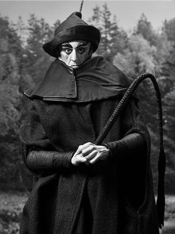 Nosferatu Ultimate Count Orlok (Black & White) Action Figure Gallery Image 2