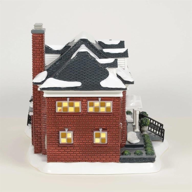 Home Alone Snow Village The McCallister Home Figurine Gallery Image 3
