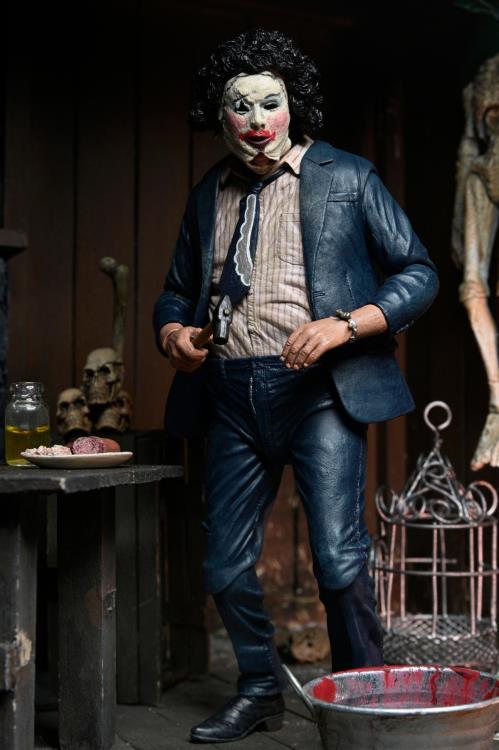 The Texas Chainsaw Massacre Ultimate 50th Anniversary Leatherface (Pretty Woman) Action Figure Gallery Image 10