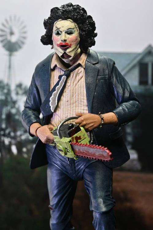 The Texas Chainsaw Massacre Ultimate 50th Anniversary Leatherface (Pretty Woman) Action Figure Gallery Image 9