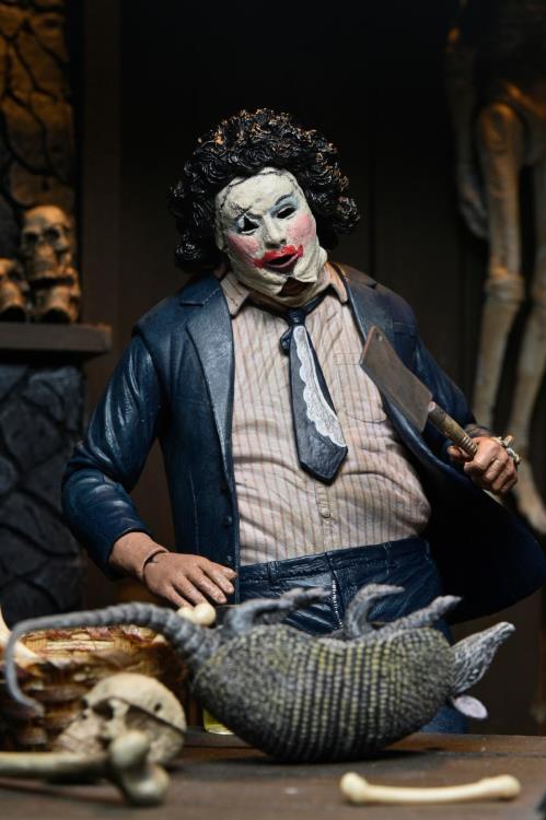 The Texas Chainsaw Massacre Ultimate 50th Anniversary Leatherface (Pretty Woman) Action Figure Gallery Image 14