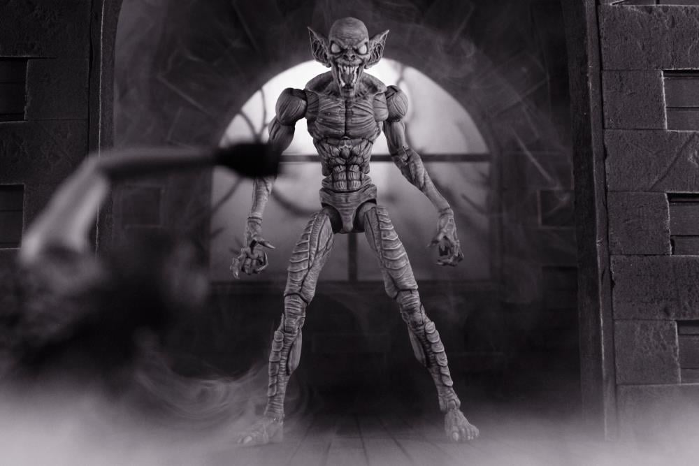 The Cursed Dead Drinker (Brood) 1/12 Scale Basic Action Figure Gallery Image 3