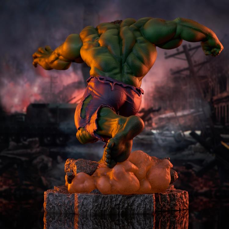 Marvel Gallery Comic Classic Hulk Figure Diorama Gallery Image 5
