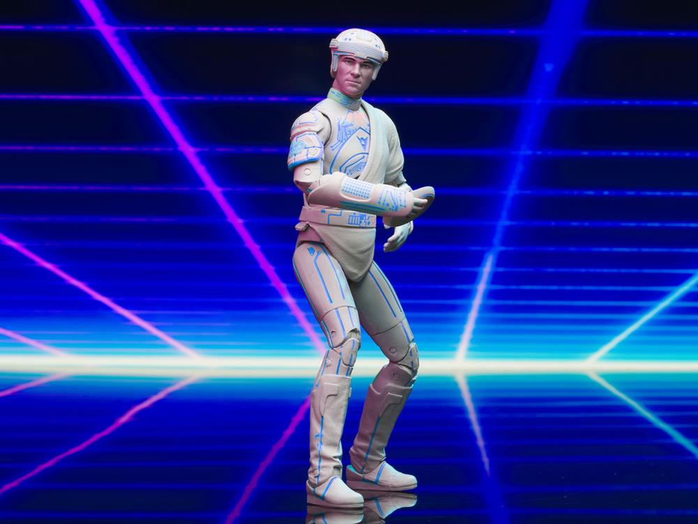 Tron Flynn Deluxe Action Figure Gallery Image 3