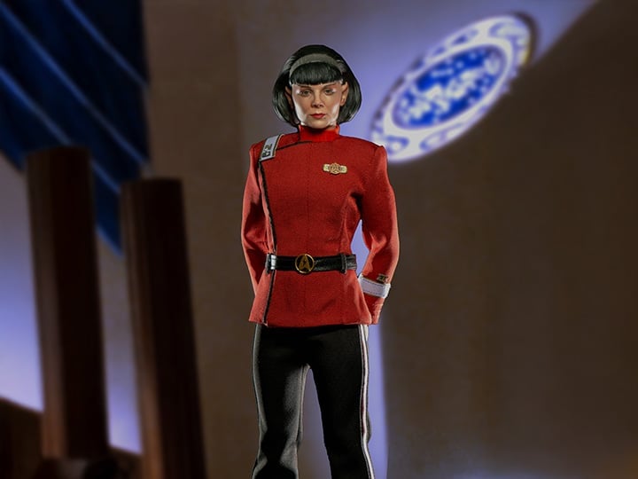 Star Trek VI: The Undiscovered Country Lieutenant Valeris 1/6 Scale Figure Gallery Image 1