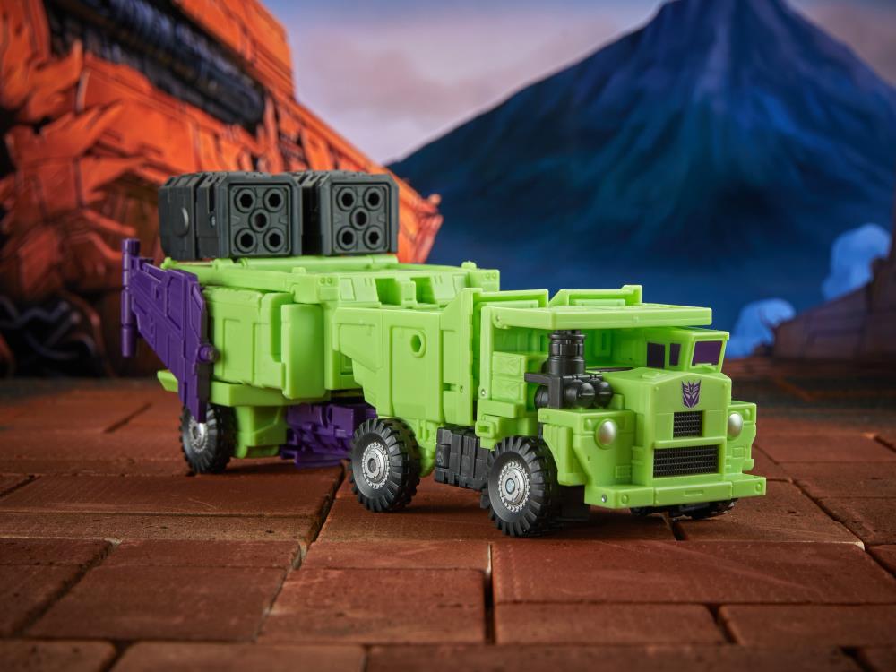 The Transformers: The Movie Studio Series Commander Constructicons Long Haul & Hook Action Figure 2-Pack Gallery Image 9