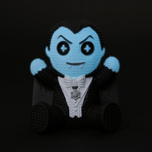 Universal Monsters Handmade by Robots Dracula (Glow-In-The-Dark Ver.) Limited Edition Figure Gallery Image 3