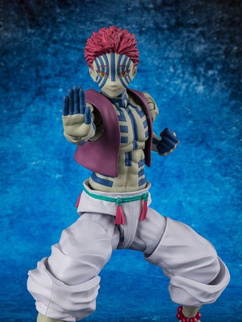 Demon Slayer: Kimetsu no Yaiba S.H.Figuarts Akaza Action Figure Gallery Image 2
