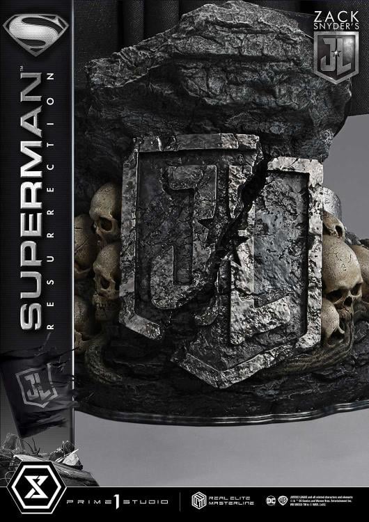 Zack Snyder's Justice League Real Elite Masterline Superman Resurrection 1/3 Scale Statue Gallery Image 26