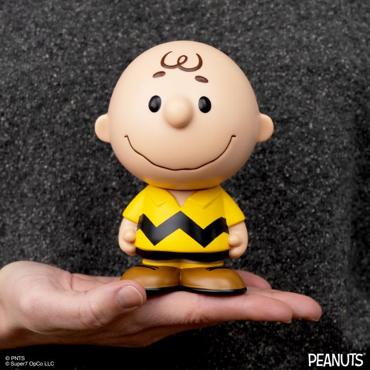 Peanuts FUN! FUN! Charlie Brown (Yellow Shirt) Figure