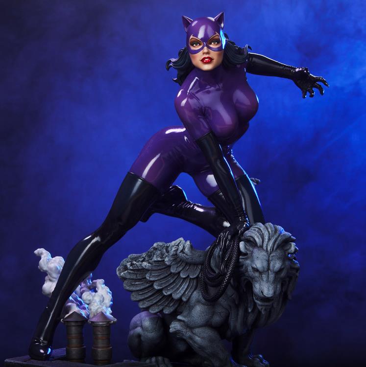 DC Comics Catwoman (Purple Edition) 1/4 Scale Limited Edition Maquette Gallery Image 5