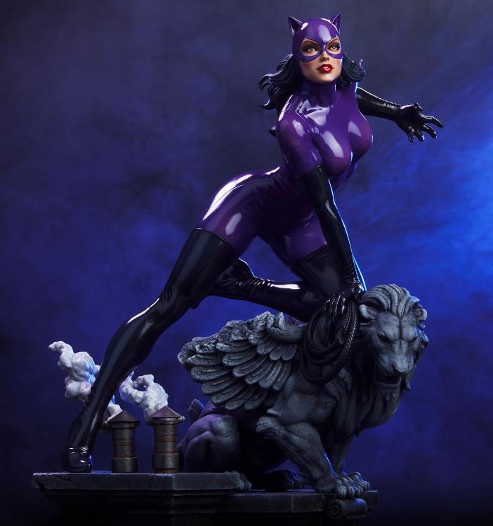 DC Comics Catwoman (Purple Edition) 1/4 Scale Limited Edition Maquette Gallery Image 7