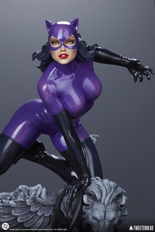DC Comics Catwoman (Purple Edition) 1/4 Scale Limited Edition Maquette Gallery Image 15