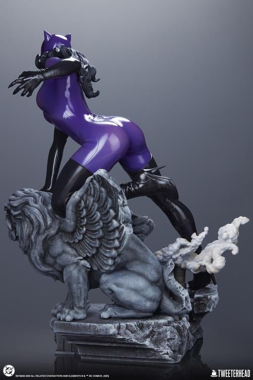 DC Comics Catwoman (Purple Edition) 1/4 Scale Limited Edition Maquette Gallery Image 14