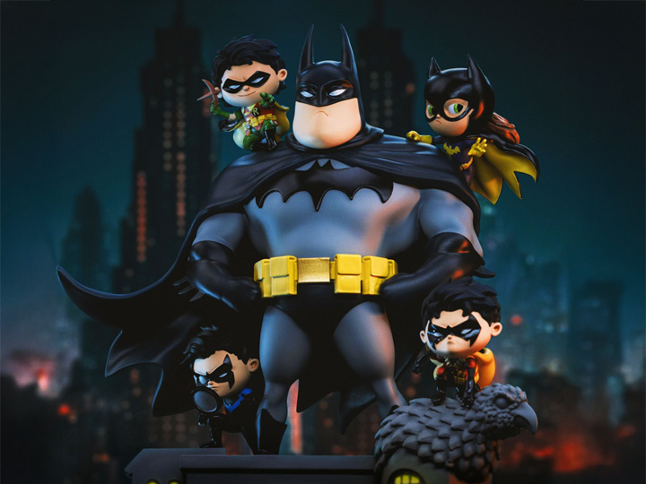 DC Comics Animated Icons Batman Family 1/10 Deluxe Art Scale Statue Gallery Image 1