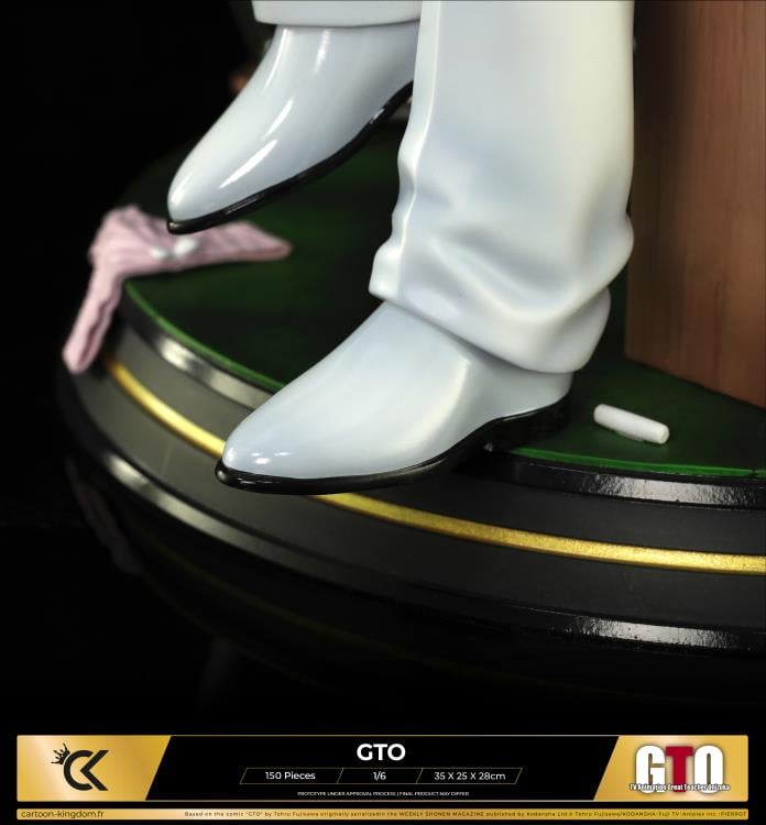 Great Teacher Onizuka Eikichi Onizuka & Urumi Kanzaki 1/6 Scale Limited Edition Statue Gallery Image 13