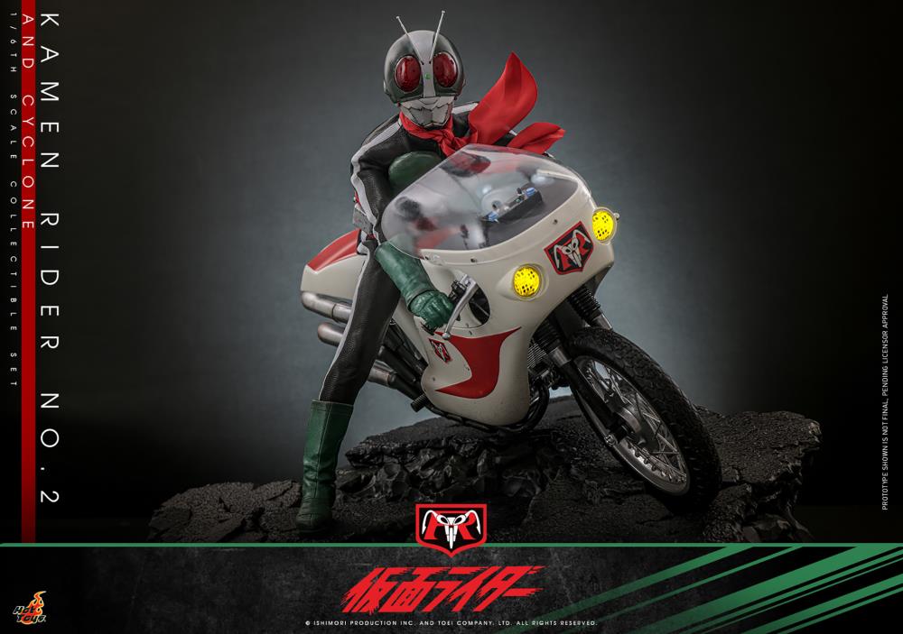 Kamen Rider TMS149 Kamen Rider No.2 & Cyclone 1/6th Scale Collectible Figure Set Gallery Image 4