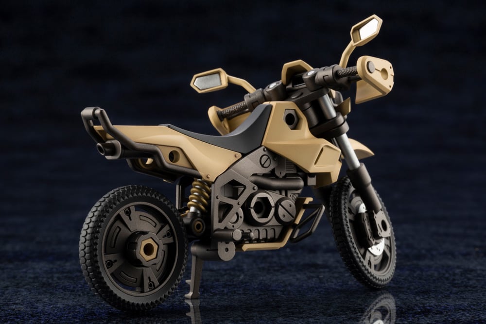 Hexa Gear Alternative Cross Raider (Desert Color Ver.) 1/24 Scale Model Kit (Reissue) Gallery Image 4