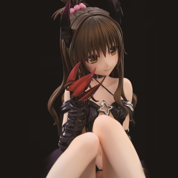 To Love-Ru Darkness Mikan Yuki (Renewal Package Darkness Ver.) 1/6 Scale Figure Gallery Image 9