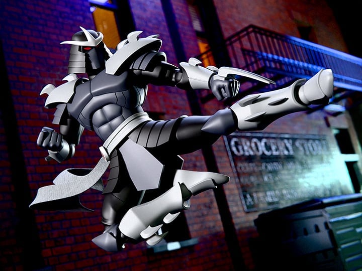 Teenage Mutant Ninja Turtles ULTIMATES! Shredder (2003 Animated Series) Action Figure Gallery Image 1