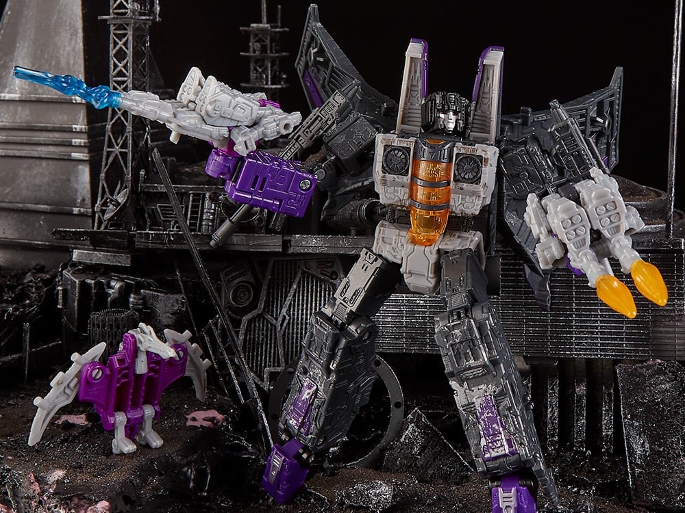 Transformers War for Cybertron: Siege WFC-S27 Phantomstrike Squadron Four-Pack Gallery Image 1