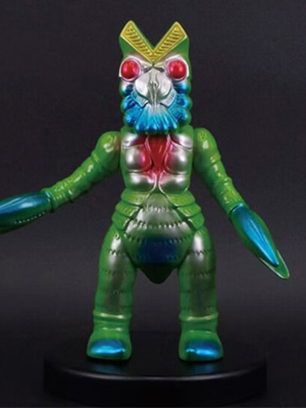 Ultraman Alien Baltan (Showa Retro Color Ver.) Figure Gallery Image 2