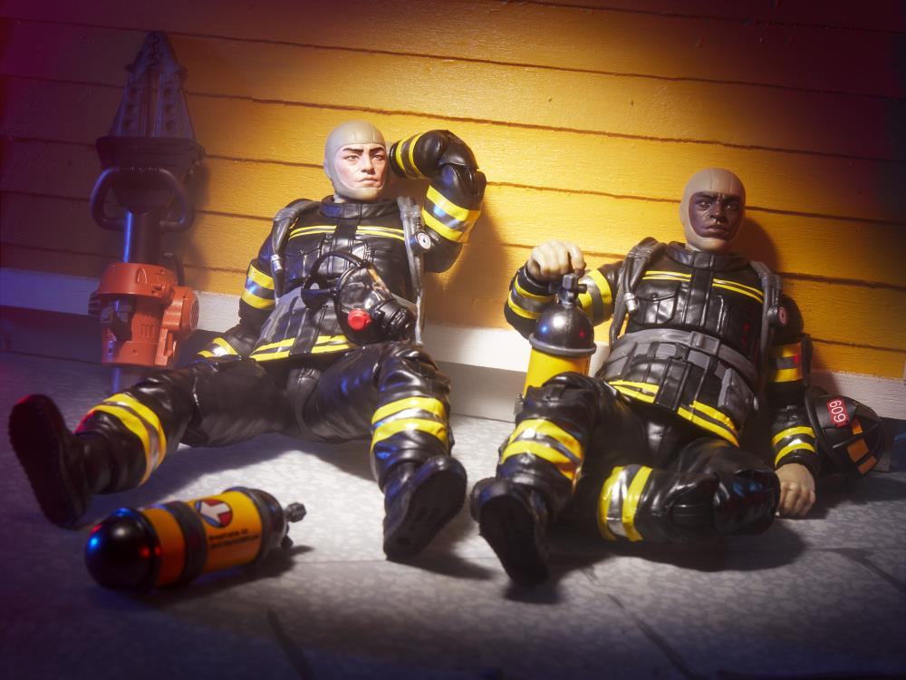 G.I. Joe Classified Series Legacy Collection Search & Rescue Firefighter Action Figure Gallery Image 13