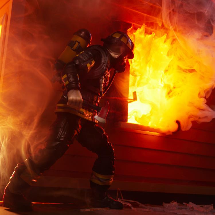 G.I. Joe Classified Series Legacy Collection Search & Rescue Firefighter Action Figure Gallery Image 4