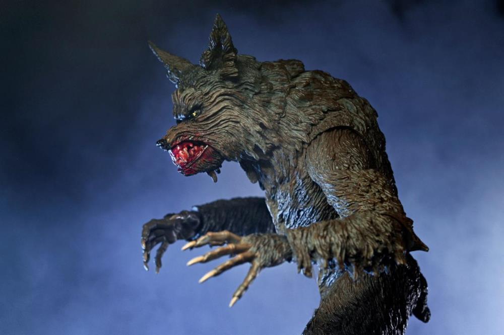 The Howling Ultimate Werewolf Action Figure Gallery Image 10