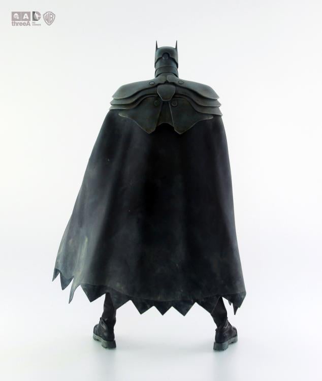 DC Steel Age Batman (Day) 1/6th Scale Collectible Figure Gallery Image 5