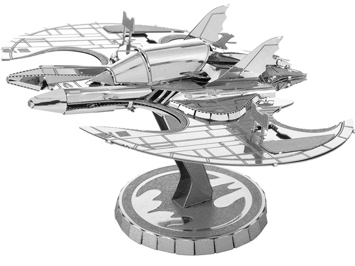 Batman Metal Earth Model Kit - Batman 1989 Batwing Gallery Image 1