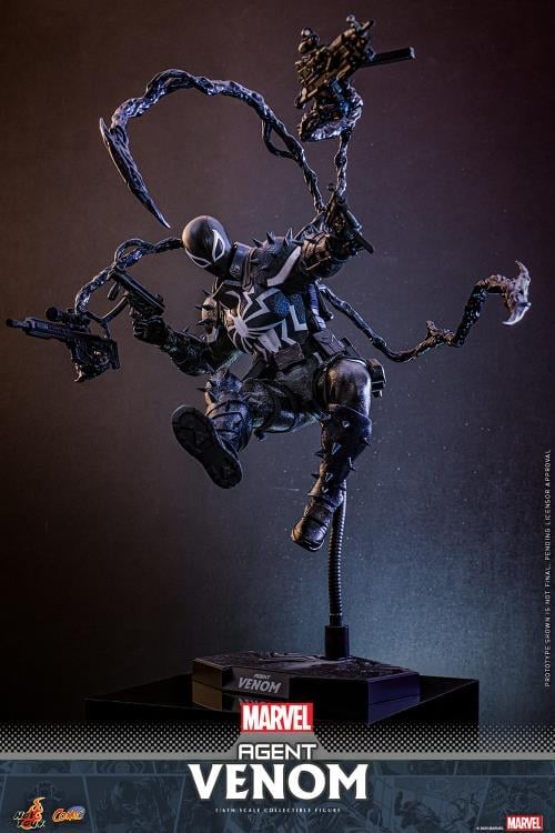 Marvel Comics CMS025 Agent Venom 1/6th Scale Collectible Figure Gallery Image 6