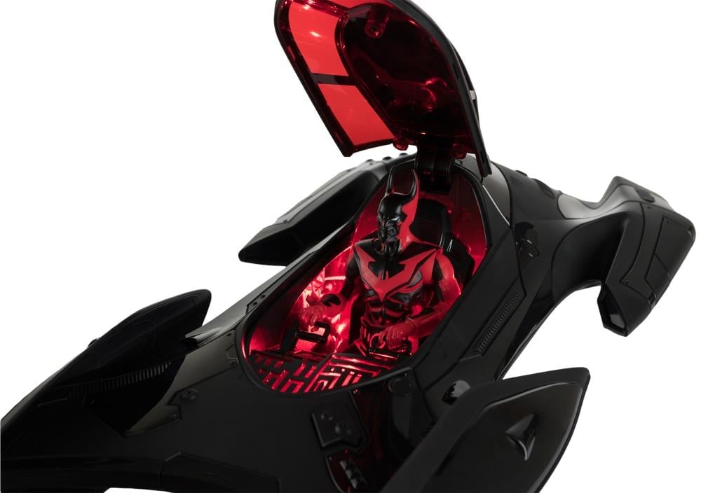 Batman Beyond DC Multiverse Gold Label Batman & Batmobile Exclusive Set Gallery Image 4
