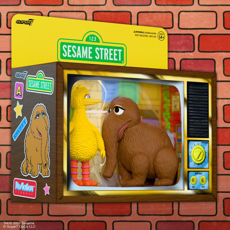 Sesame Street ReAction Big Bird and Mr. Snuffleupagus Action Figure Two-Pack Gallery Image 9